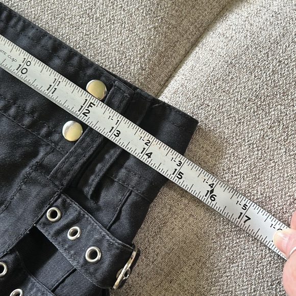 MODERN KILTS MENS 32 BLACK UTILITY CAGO POCKETS TRADITIONAL OUTFIT SCOTLAND - Picture 9 of 12